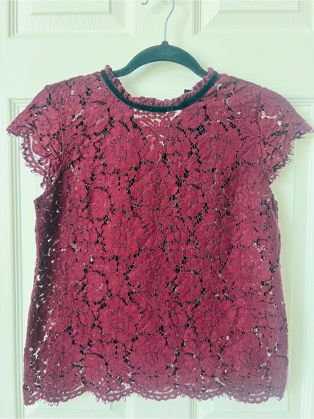 White House Black Market Wine Lace Cap-Sleeve Floral Blouse